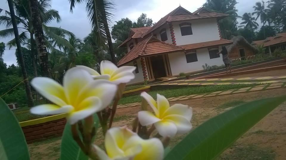 Deepanjali Wellness & Retreat Hotel Thanniyam ภายนอก รูปภาพ