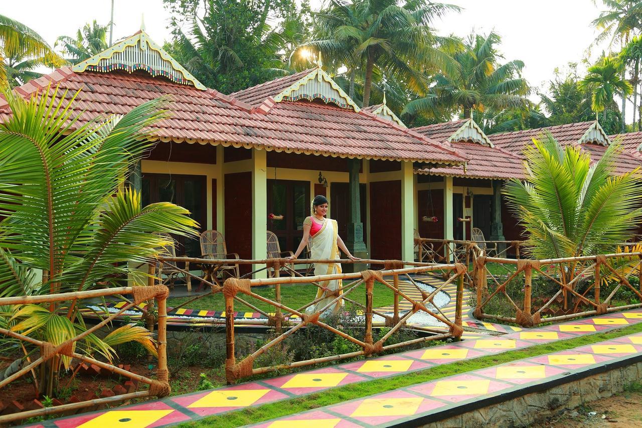 Deepanjali Wellness & Retreat Hotel Thanniyam ภายนอก รูปภาพ