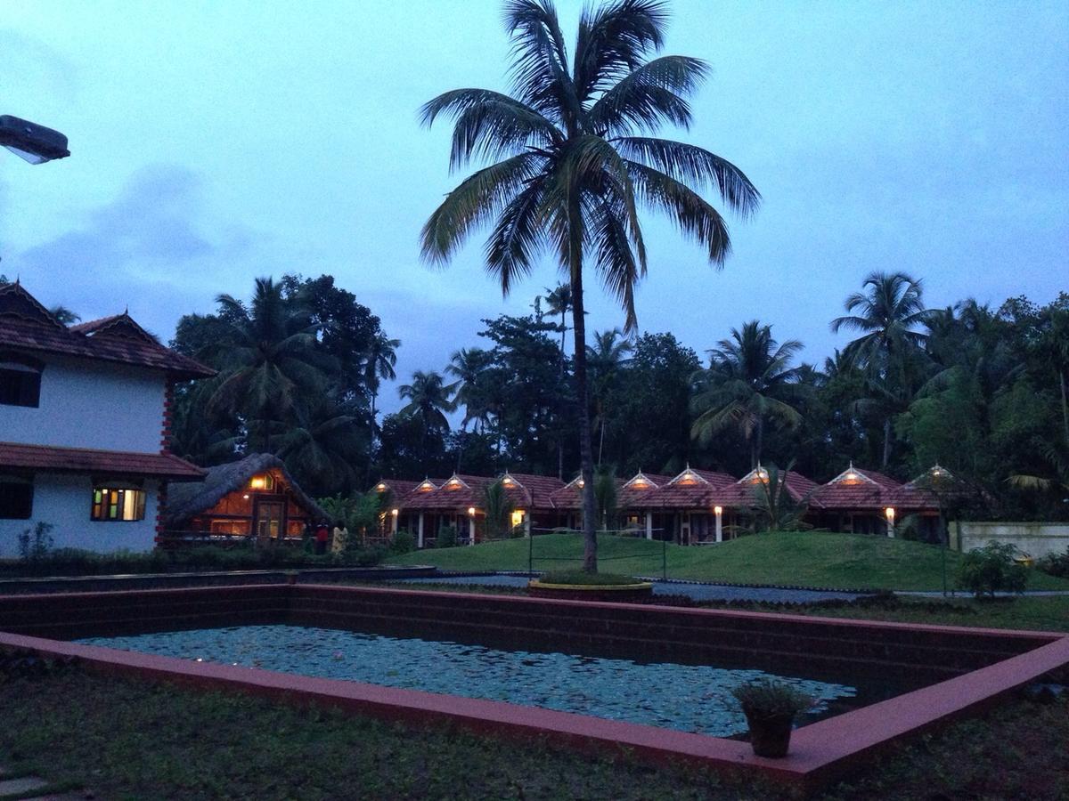 Deepanjali Wellness & Retreat Hotel Thanniyam ภายนอก รูปภาพ